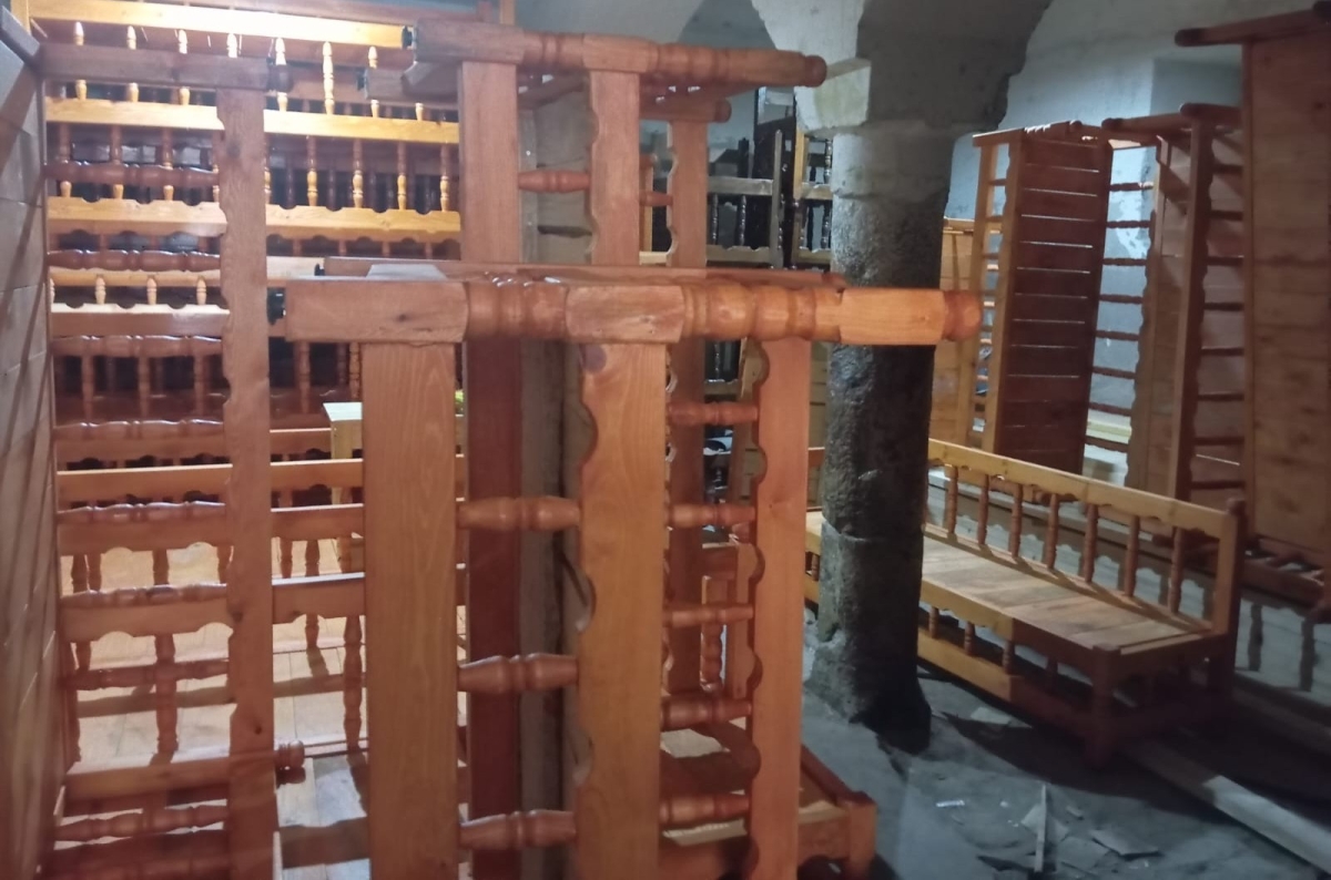 Diyarbakır’da atıl tahta ve suntalar sedir olarak yeniden hayat buluyor