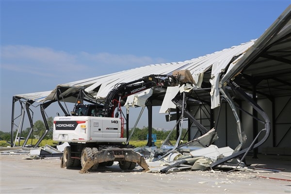 Nilüfer’de iki kaçak fabrika bertaraf edildi