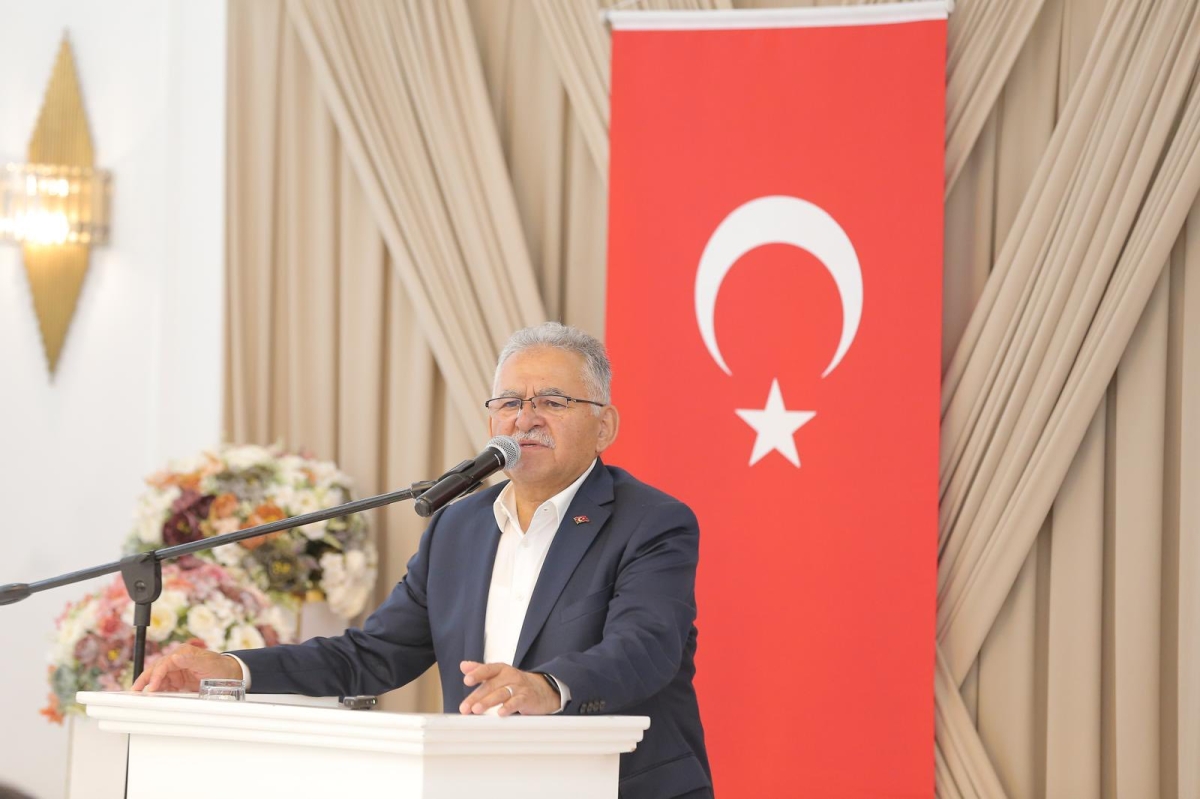 Başkan Büyükkılıç: Şehitlerimiz bizim gururumuz, kahramanlarımız