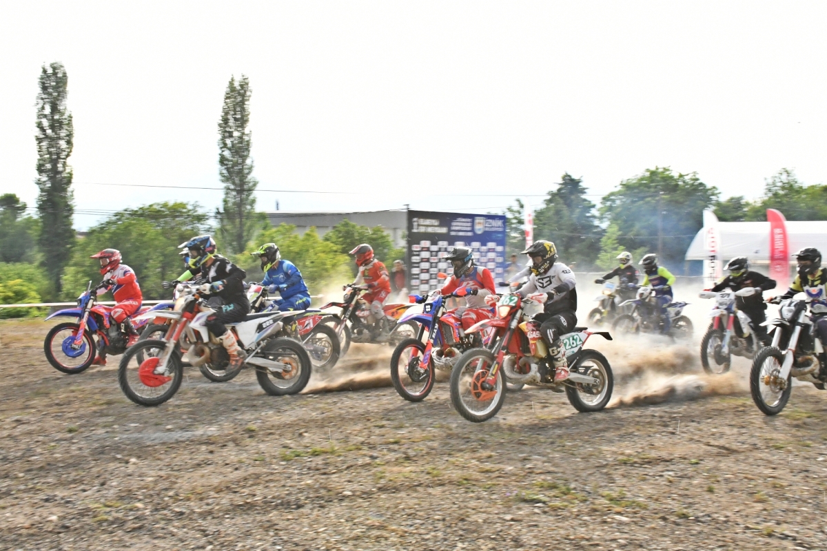 İznik'te  Türkiye Süper Enduro Şampiyonası’nın 1. ayak yarışları başladı