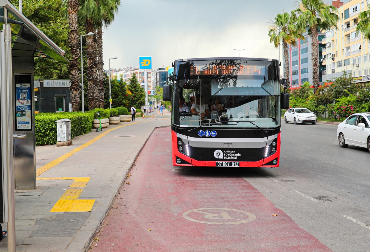 Antalya Büyükşehir Belediyesi'ne ait toplu ulaşım araçları 19 Mayıs’ta ücretsiz