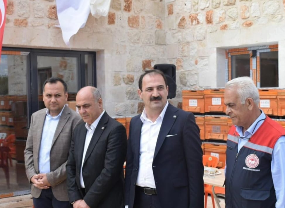 Mardin'de bilinçli bal üretimi için çiftçilere destek