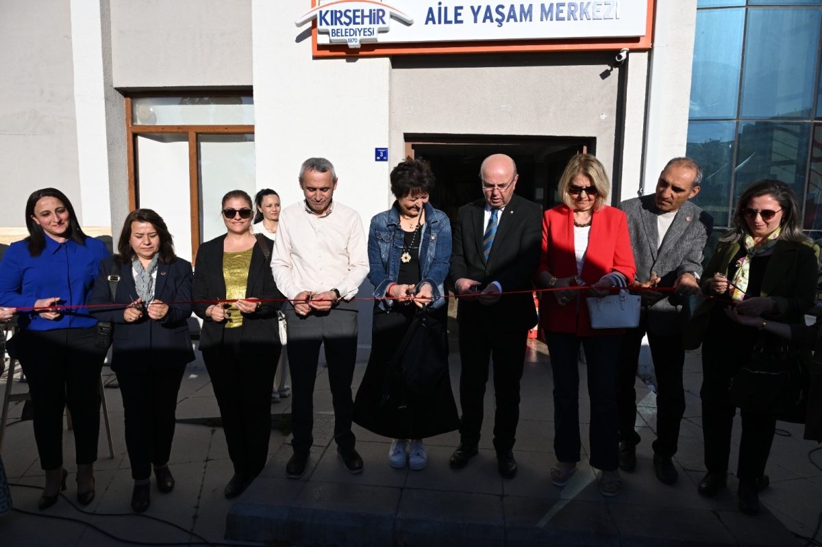 Kentpark AYM'de karma sergi ve yıl sonu konseri