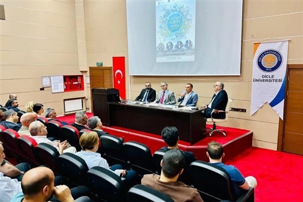 Diyarbakır’da &Prime;Turizmde Gelecek Benim&Prime; paneli düzenlendi