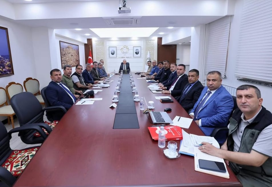 Mardin'de anız yangınlarının önlenmesi için toplantı düzenlendi