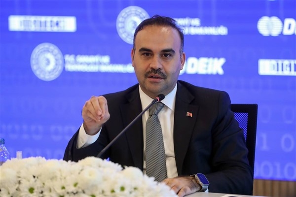 Bakan Kacır, AB Türkiye Delegasyonu Başkanı Ossowski ile görüştü