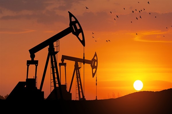 Kaynaklar: OPEC+ üyeleri Temmuz'da günlük petrol üretimini 411 bin varil artırabilir