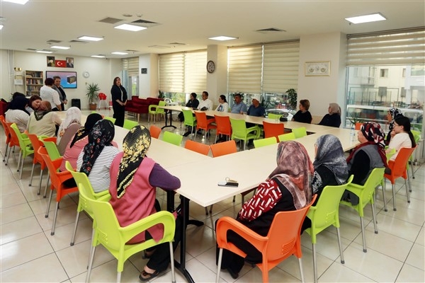 Yenimahalle’de “Travma ile Baş Etme ve Yılmazlık Becerileri” atölyesi başladı