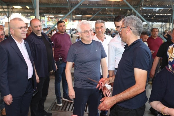 Alptekin, Kepez’in kurban kesim alanlarını denetledi