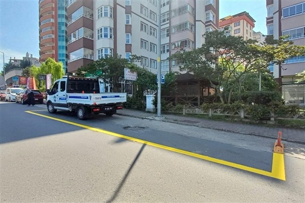 Giresun'da durak yeri çizgi çalışması yapıldı