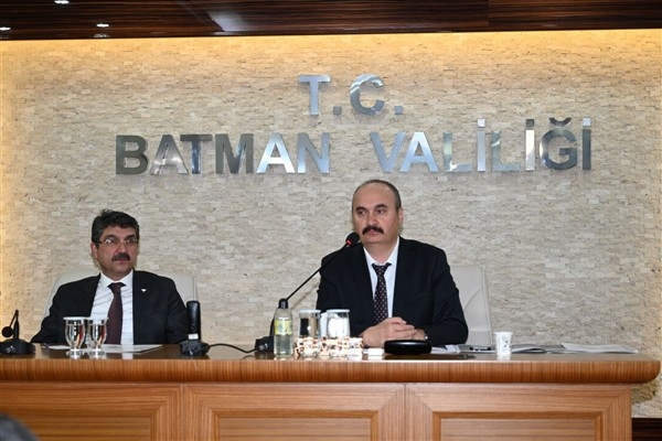 Batman Valisi Canalp’den Babalar Günü mesajı