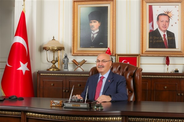 Vali Köşger’den Babalar Günü mesajı
