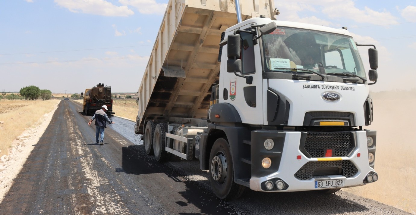 BÜYÜKŞEHİR’DEN HİLVAN KIRSALINA KARAYOLLARI STANDARTLARINDA 8 KM’LİK KONFORLU YOL