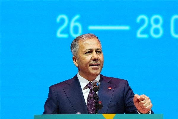 Bakan Yerlikaya, Sahil Güvenlik Komutanlığı'nın 43. yılını kutladı