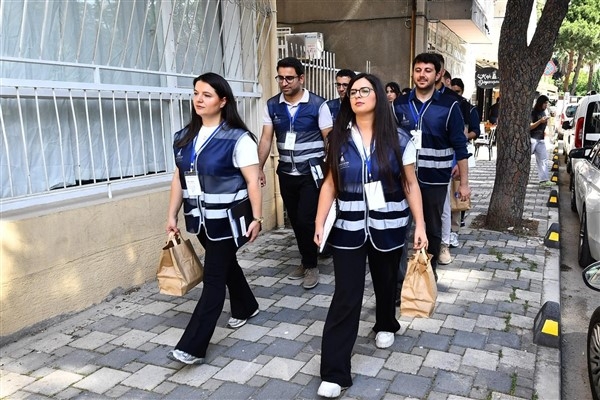 İzmir Büyükşehir'e bağlı saha ekipleri 12 bin hanenin kapısını çaldı