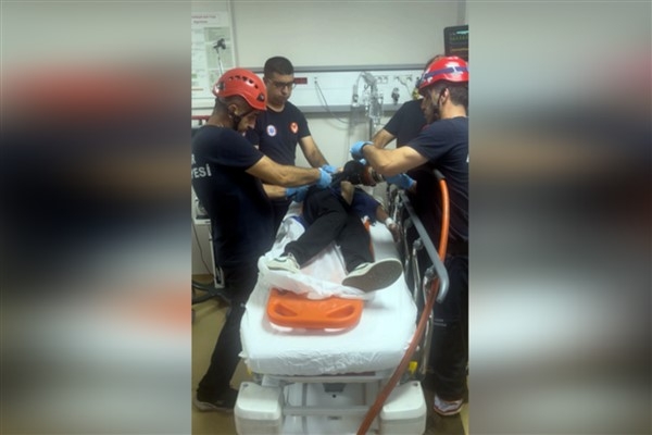 İzmir İtfaiyesi’nden hayat kurtaran operasyon