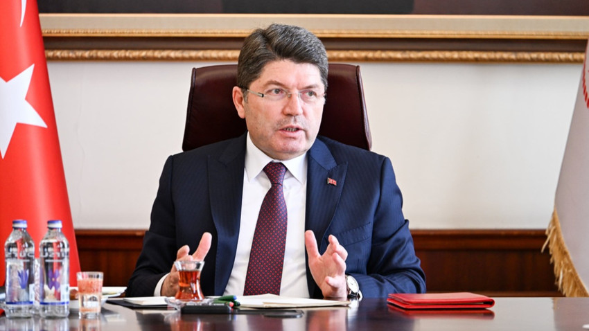 Bakan Yılmaz Tunç'tan yeni yargı paketi açıklaması: 1 yıl ceza alan 18 gün, 6 ay alan bir gün hapse girecek