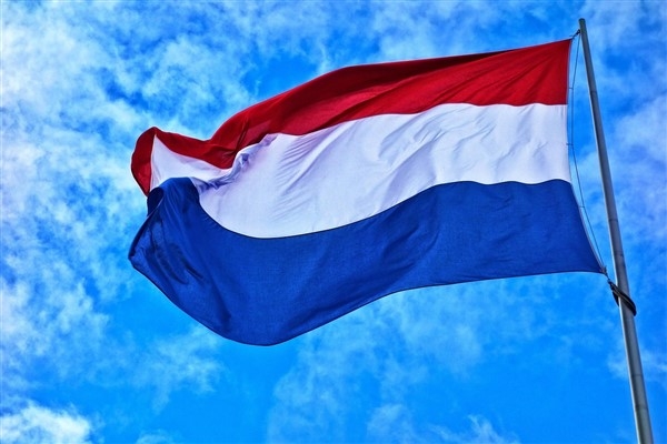 Hollanda Savunma Bakanı Brekelmans: 70 asker Irak'tan döndü