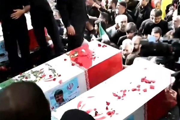 İran, İsrail saldırılarında ölen yetkililer için devlet cenaze töreni düzenliyor
