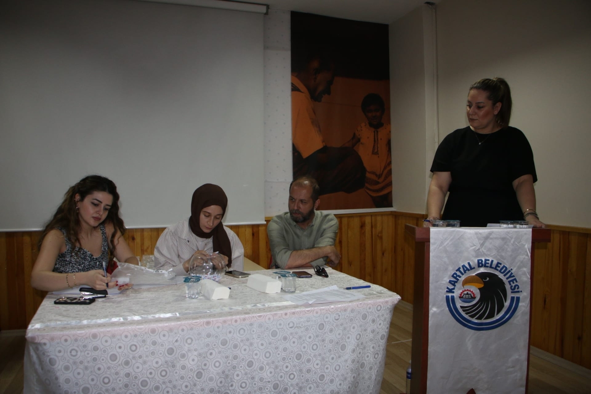 Kartal’da kreş kayıtları için noter huzurunda kura çekildi