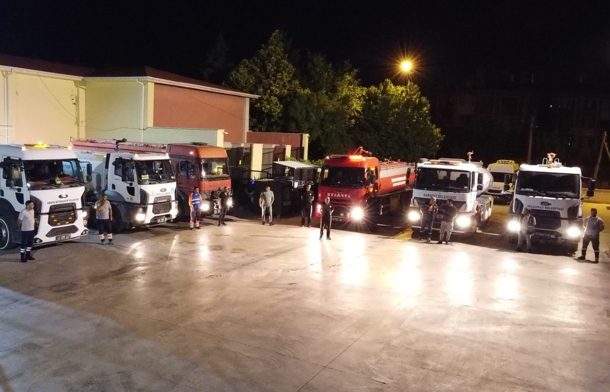 Başkan Altay: İtfaiye ekiplerimiz Antakya'daki yangına müdahale için gece yola çıktı