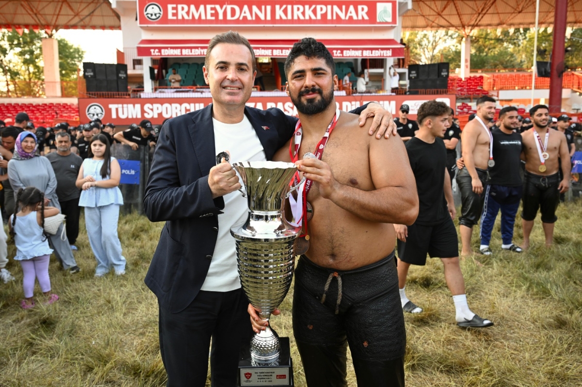 Balıkesir, 664. Tarihi Kırkpınar Yağlı Güreşleri’nde 7 madalya kazandı