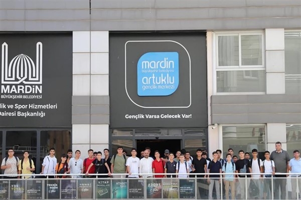 Mardinli gençler, Çanakkale'ye uğurlandı