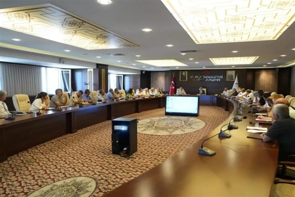 Bingöl Üniversitesi MYO ve Enstitülerle stratejik iş birliği toplantısı yaptı
