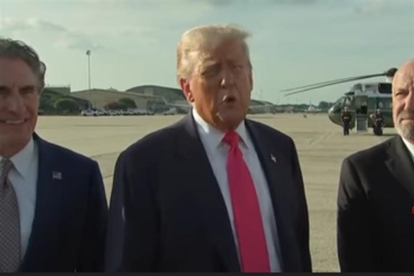 ABD Başkanı Trump'a kronik flebit hastalığı teşhisi kondu