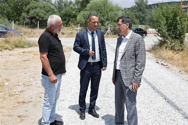 Başkan kahveci, Porsuk Mesire Alanı ile Hobi Bahçeleri yolu çalışmalarını inceledi