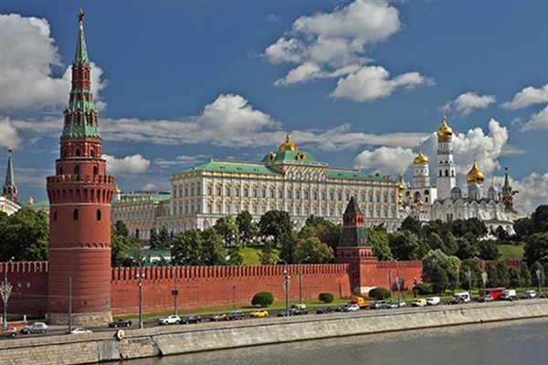 Kremlin: Rusya, Ukrayna'daki durumu çözmek için diplomatik yolları tercih ediyor