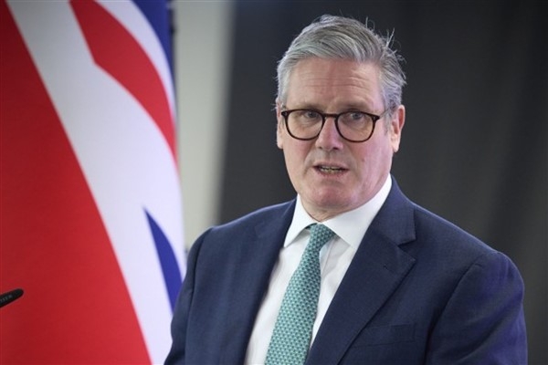Starmer: Küçük botlarla gelen göçmenler gözaltına alınacak ve Fransa’ya geri gönderilecek