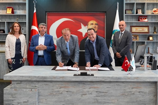 Manisa'da altyapı projesi için imza töreni gerçekleşti