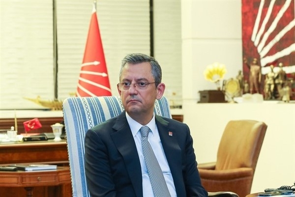 CHP Genel Başkanı Özel’den Sabih Tekin Çağlar’a taziye ziyareti