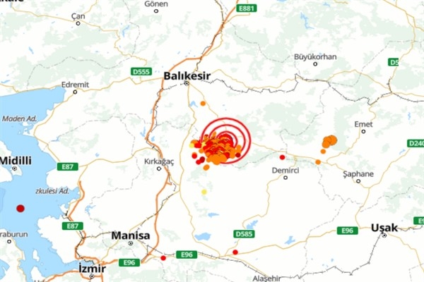 Balıkesir 'de 4.4  büyüklüğünde deprem