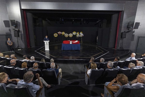 Prof. Dr. Emin Alıcı son yolculuğuna uğurlandı