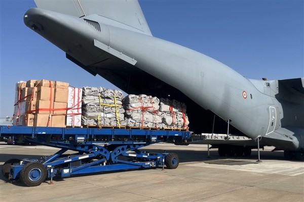 Türkiye'den Afganistan'a insani yardım desteği