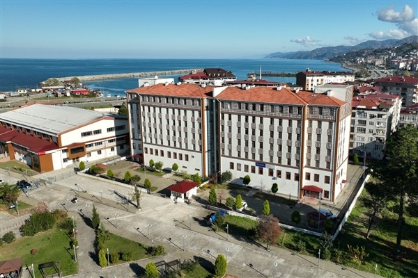 Rize'de yurt binaları yenileniyor