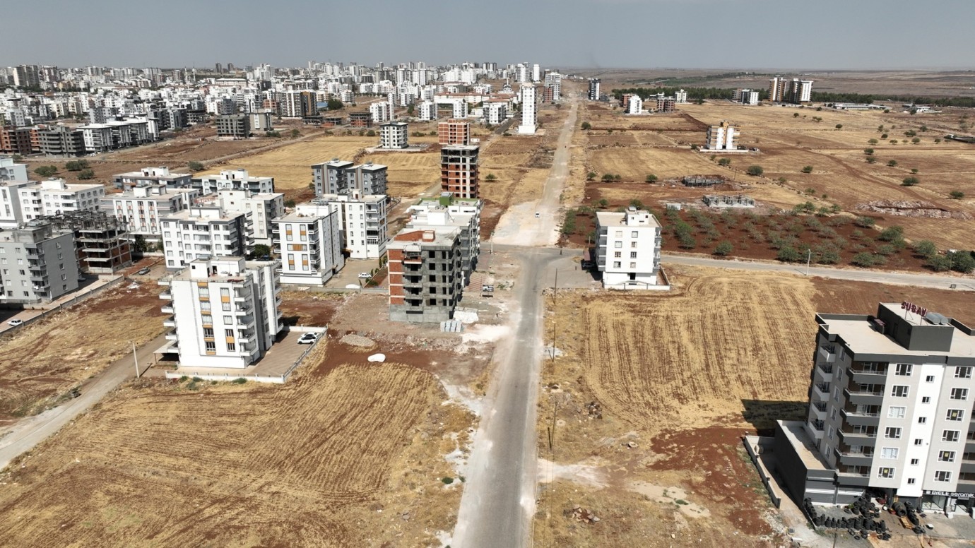 : SİVEREK’TE ULAŞIM SORUNLARINA NEŞTER VURULUYOR