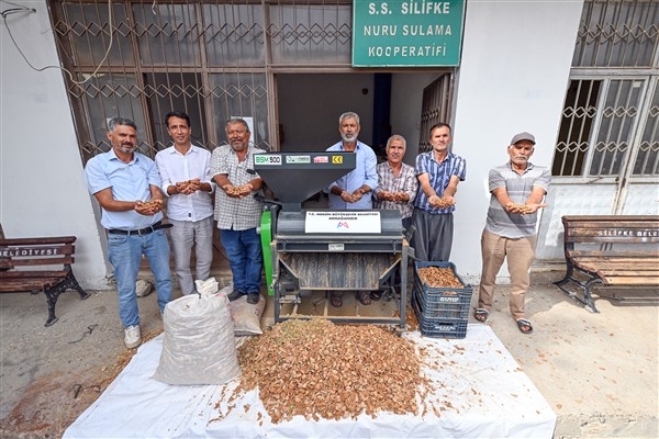 Mersin Büyükşehir Belediyesi'nden üreticilere destek