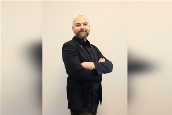 Depreme Dayanıklı Binalar Zirvesi’nde İzotim’den güvenli cephe çözümleri vurgusu