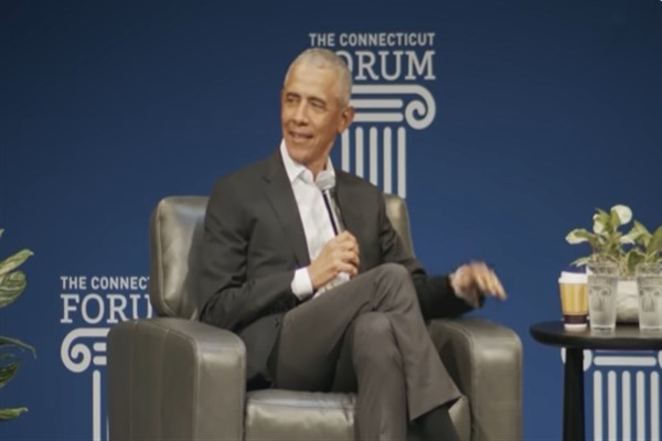 Eski ABD başkanı Obama, medyayı sansüre karşı mücadeleye çağırdı