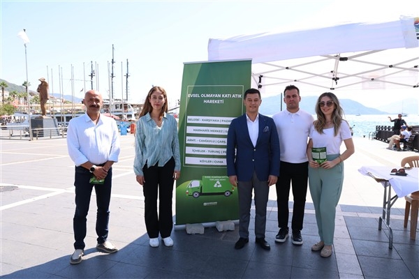 Marmaris Belediyesi'nden katı atık hizmeti