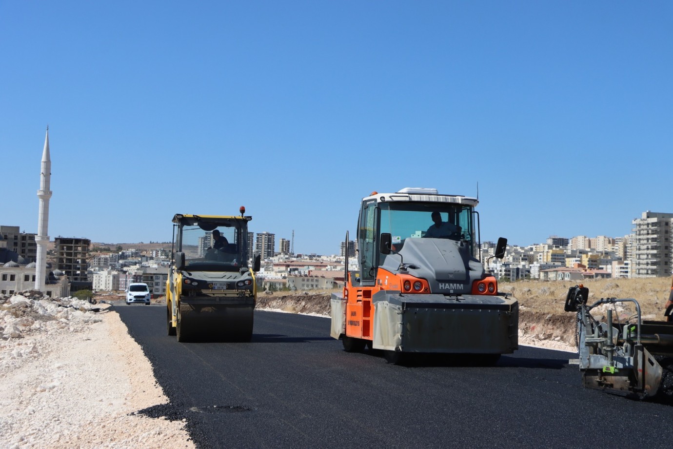 BÜYÜKŞEHİR, SEYRANTEPE’YE KONFORLU ULAŞIM SUNUYOR