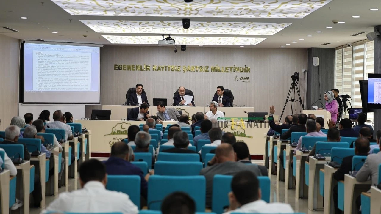 Şanlıurfa’da AK Parti Grubu Raylı Sistem Projesine Ret Oyu Mu Verdi? Resmi Açıklama Geldi