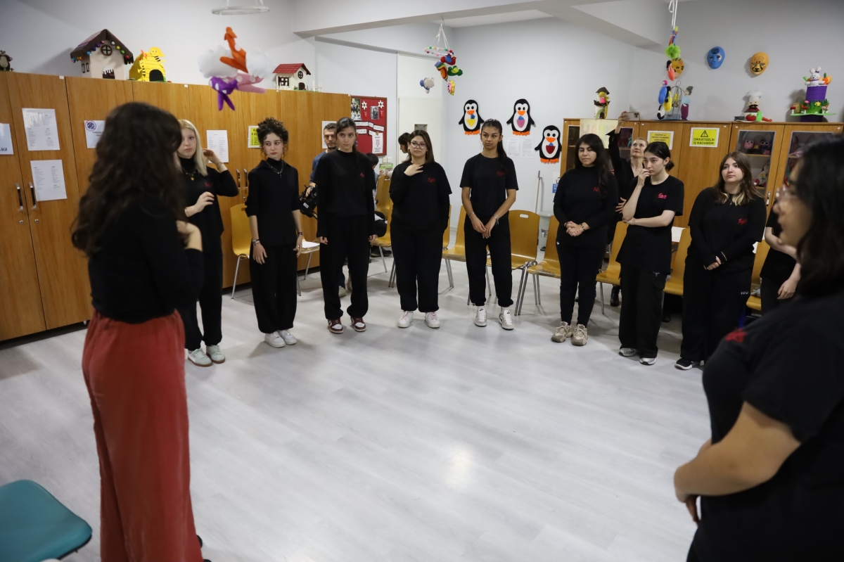 Bursa Büyükşehir Belediyesi'nden kadına yönelik şiddetle mücadele eğitimi