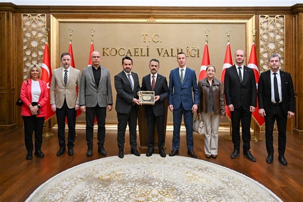 CHP İzmit heyetinden Vali Aktaş’a ziyaret