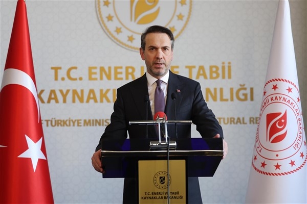 Bayraktar: Nadir toprak elementinin üretilmesi ve işlenmesi önceliklidir
