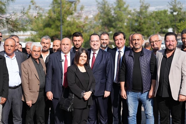 Başkan Dutlulu, mahalle muhtarlarıyla bir araya geldi
