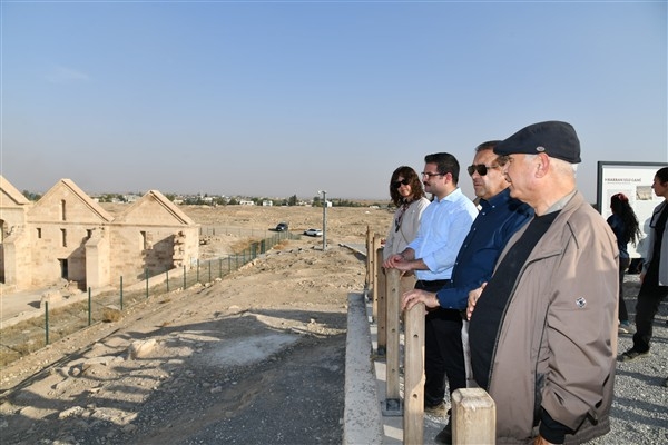 Vali Şıldak, Harran'daki kazı ve restorasyon çalışmalarını inceledi